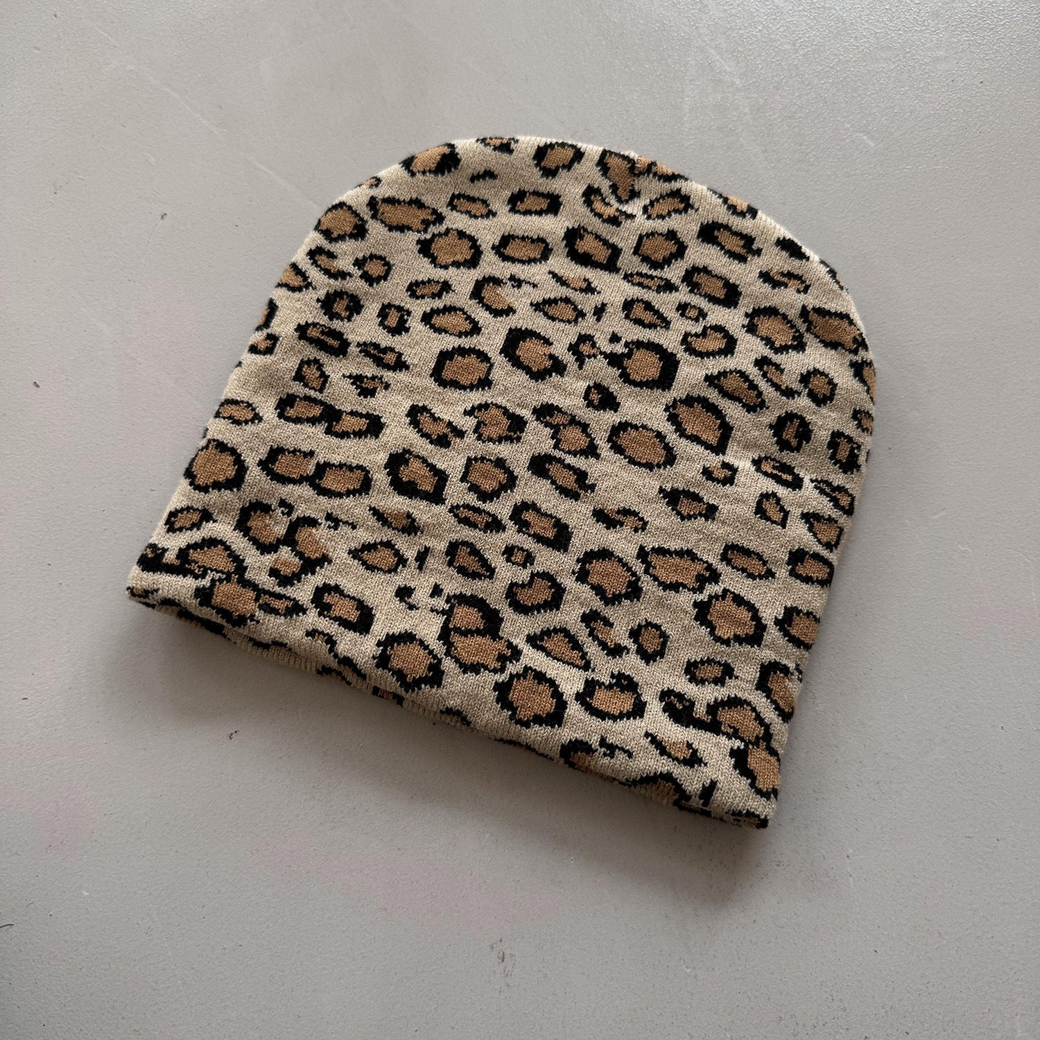 Jacquard Leopard Print Acrylic Knit Beanie