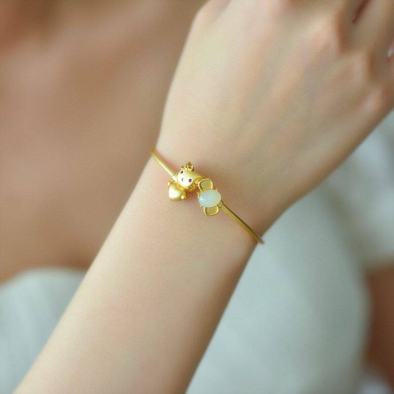 jade bracelet