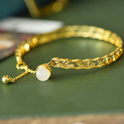 jade bracelet