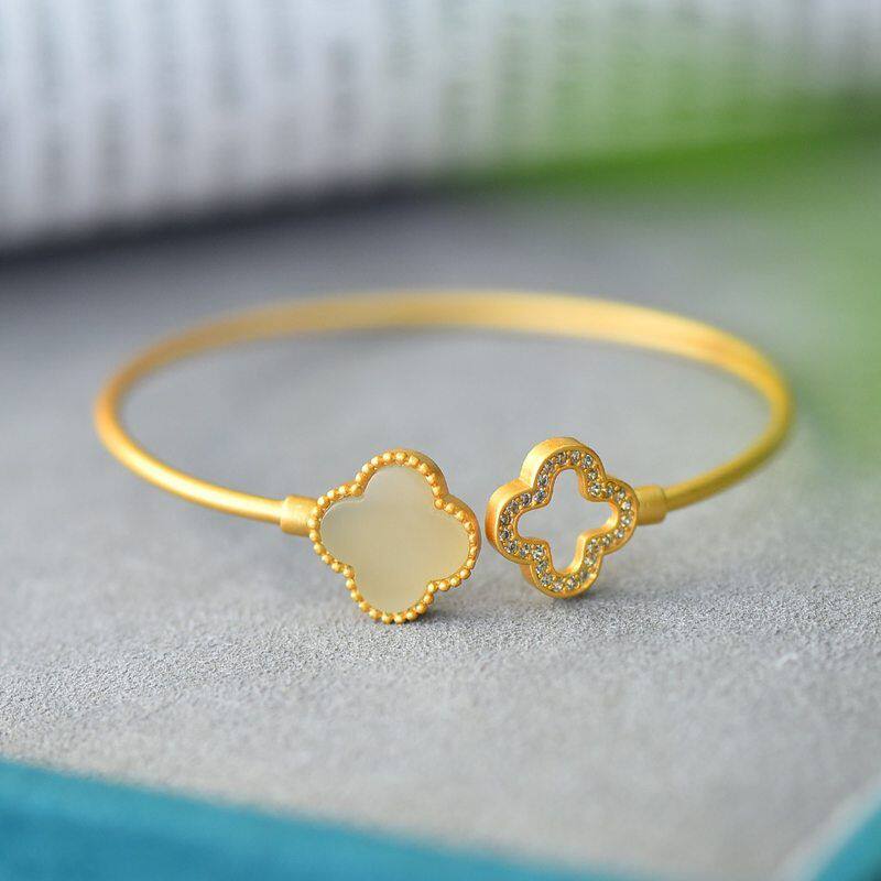 jade bracelet