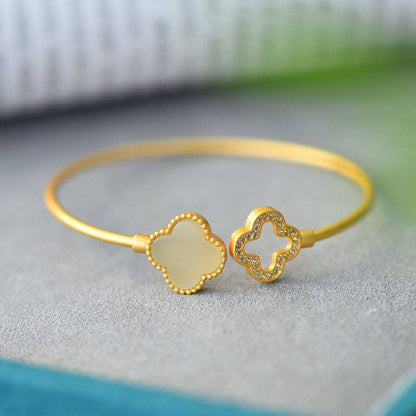 jade bracelet