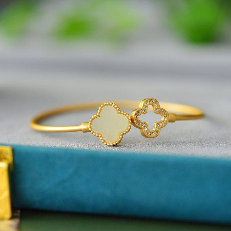 jade bracelet