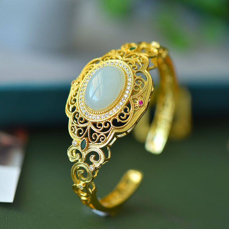 jade bracelet