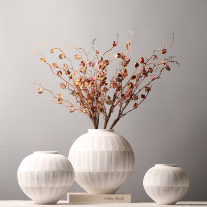 Japanese-style earthenware pot