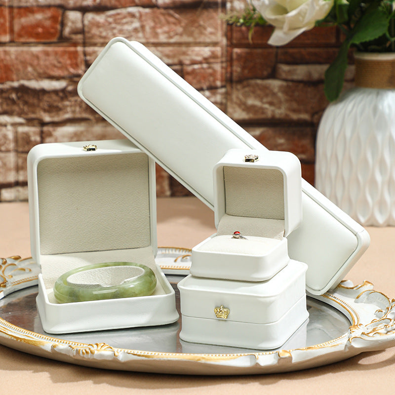 Jewelry box