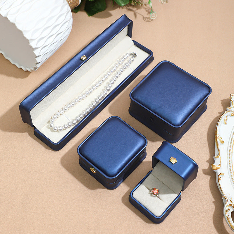 Jewelry box