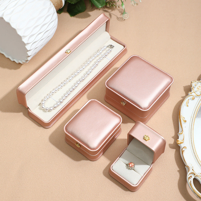 Jewelry box