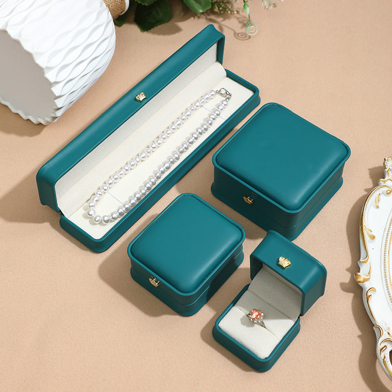 Jewelry box