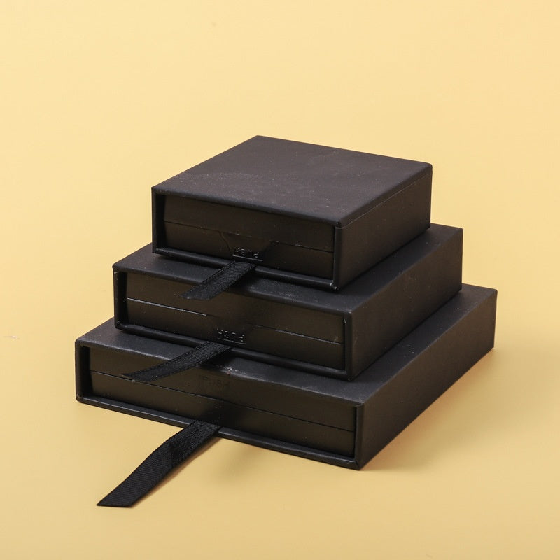 Jewelry storage box