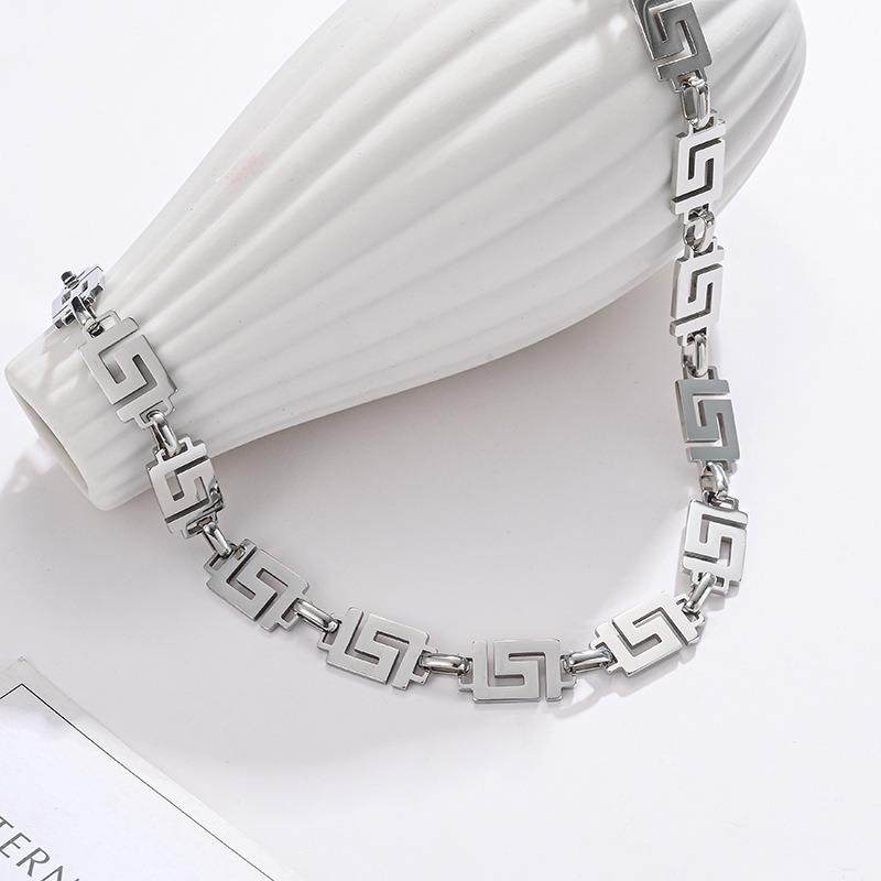 Jewelry with unique double-layer design