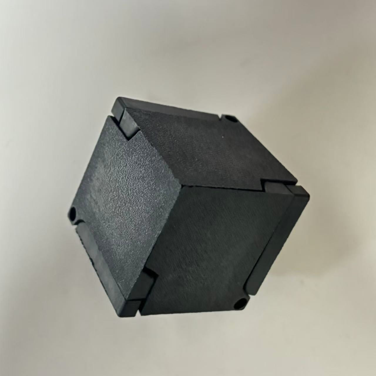 Kinetic Ring Box