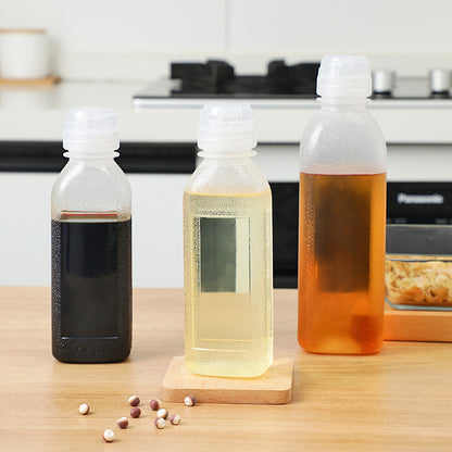 Kitchen plastic seasoning oil bottle