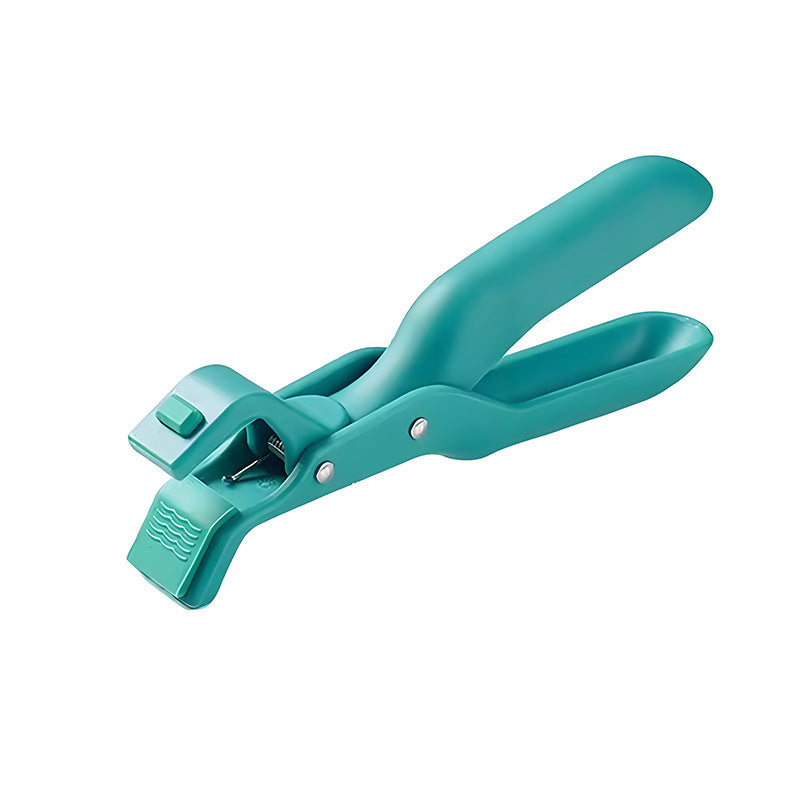 Kitchen tongs
