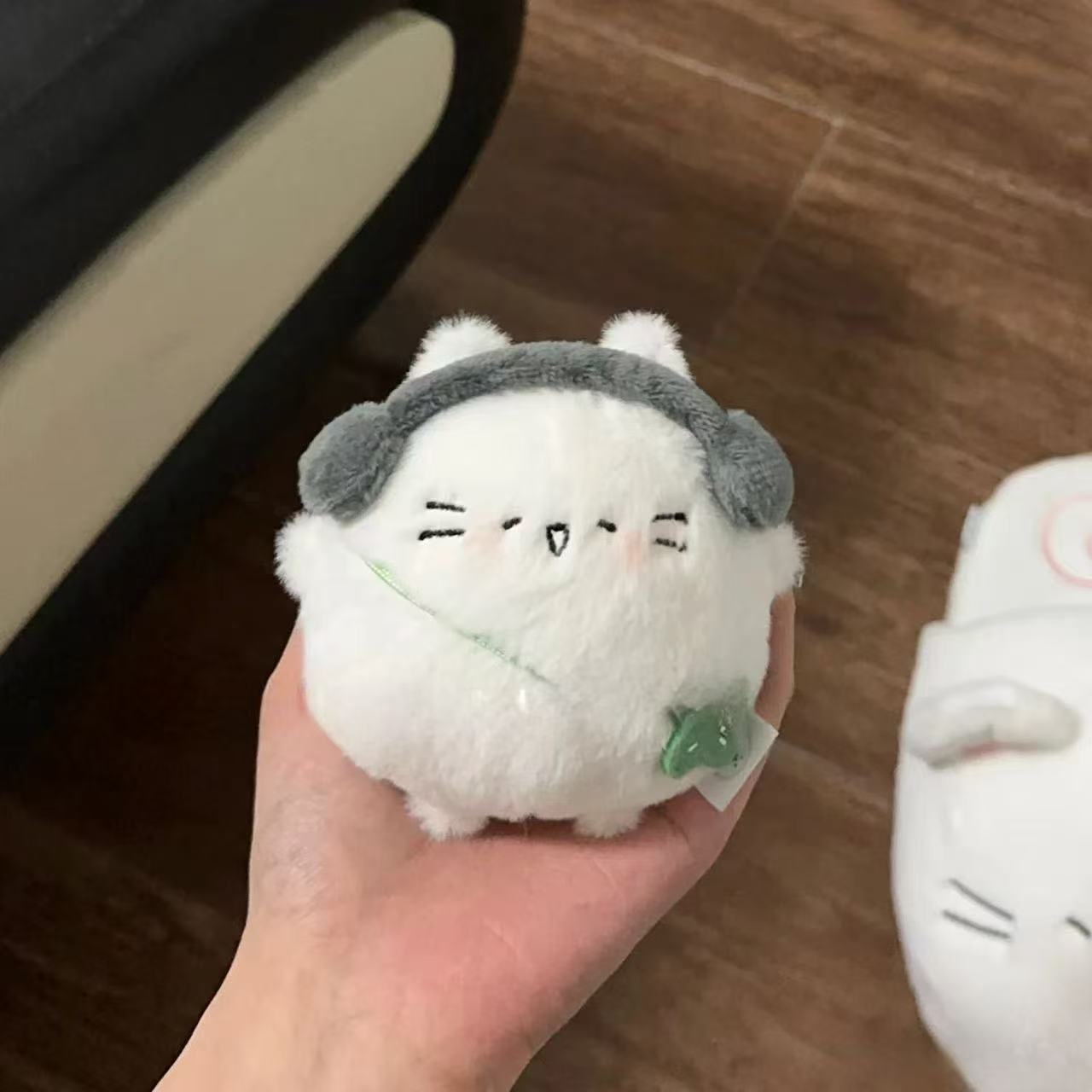 Kitten plush pendant