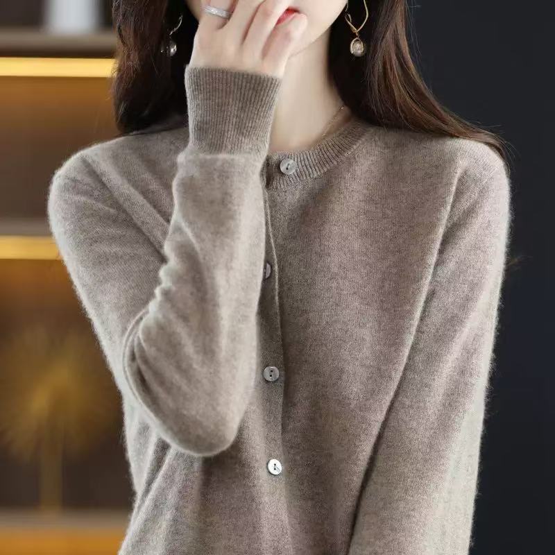 Knitted cardigan