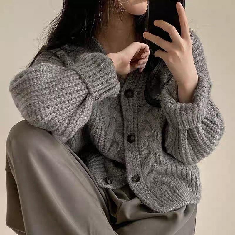 Knitted cardigan sweater