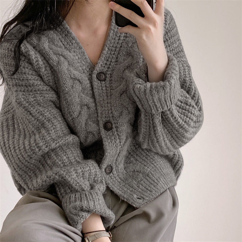 Knitted cardigan sweater