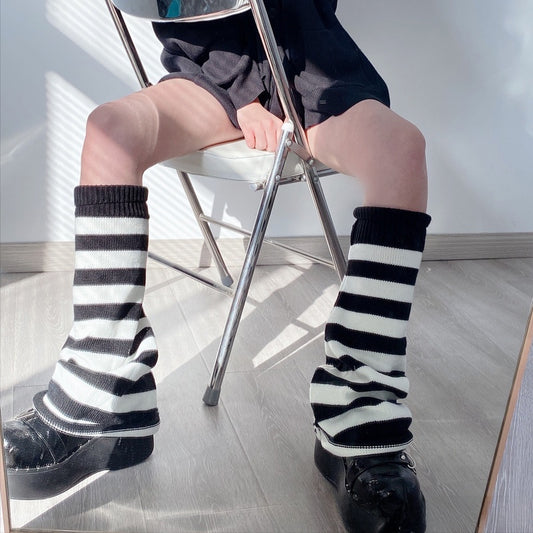 Knitted Fashion Socks in Multiple Colors