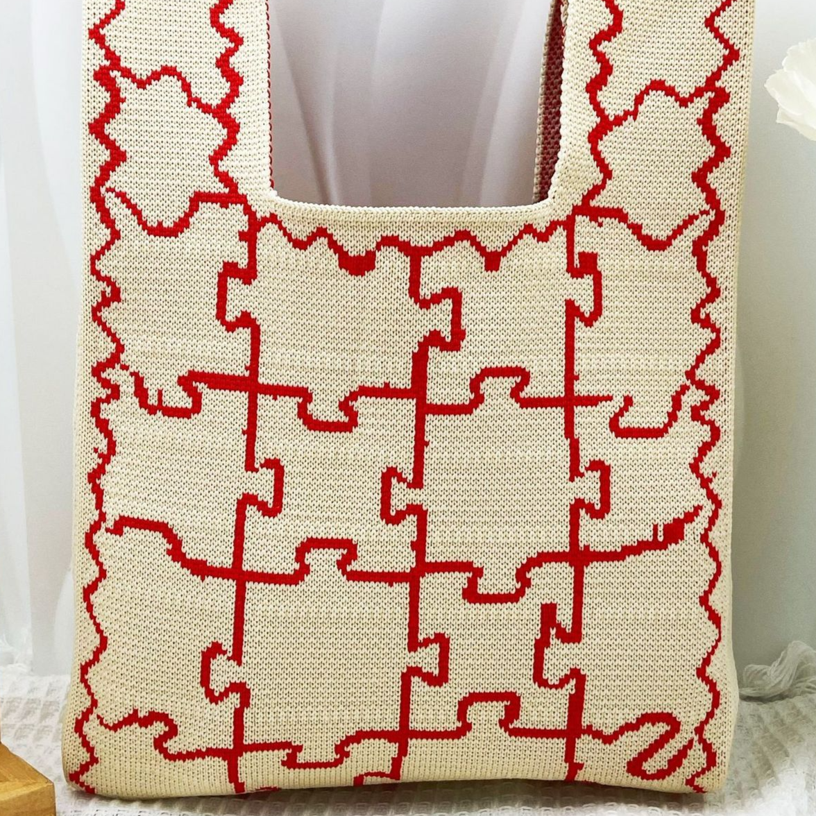 Knitted Floral Wrist Handbag