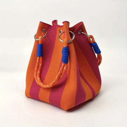 Knitted handbag and shoulder bag