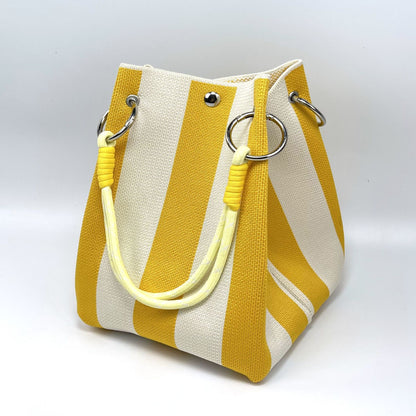 Knitted handbag and shoulder bag