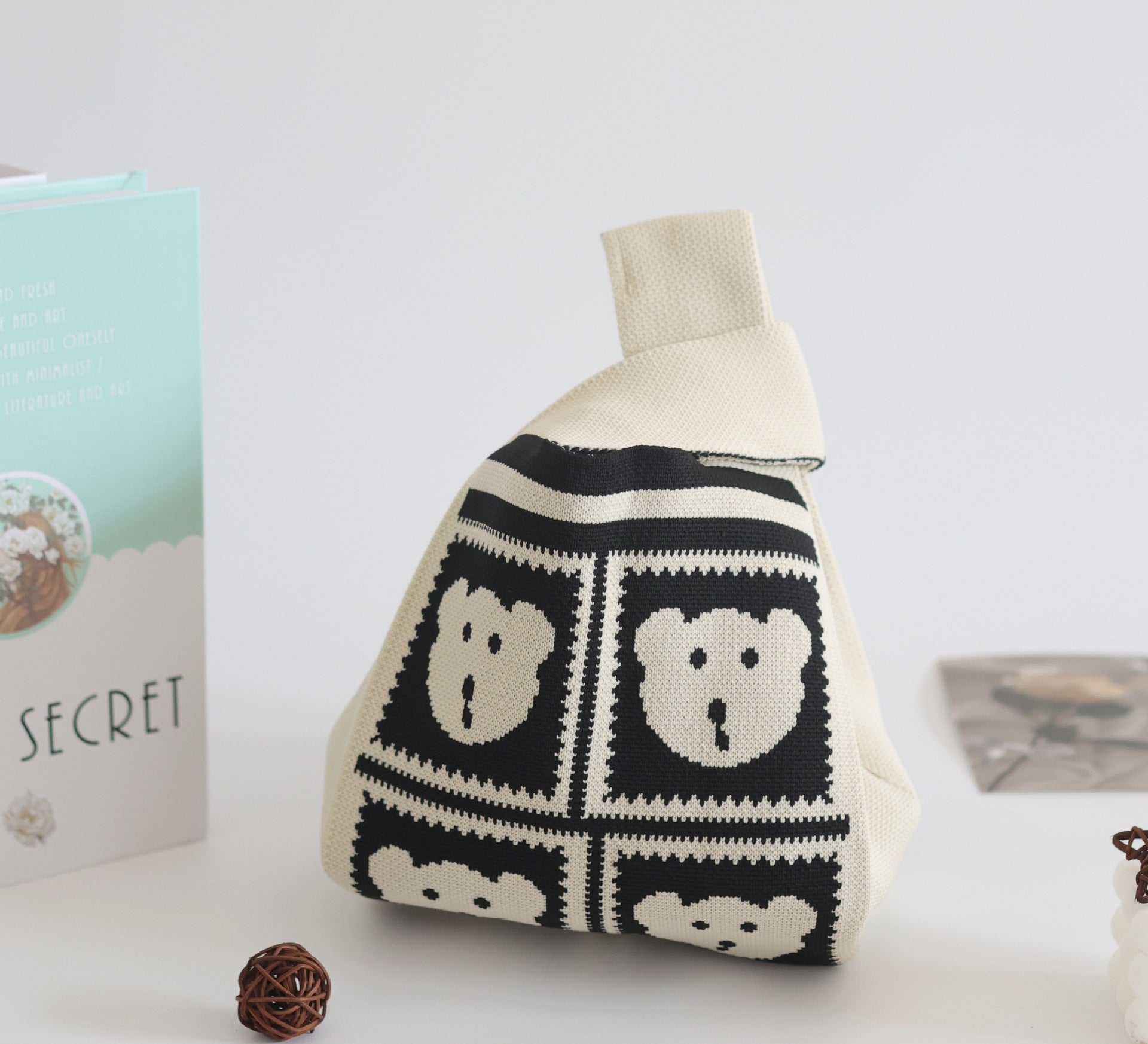 Knitted handbag