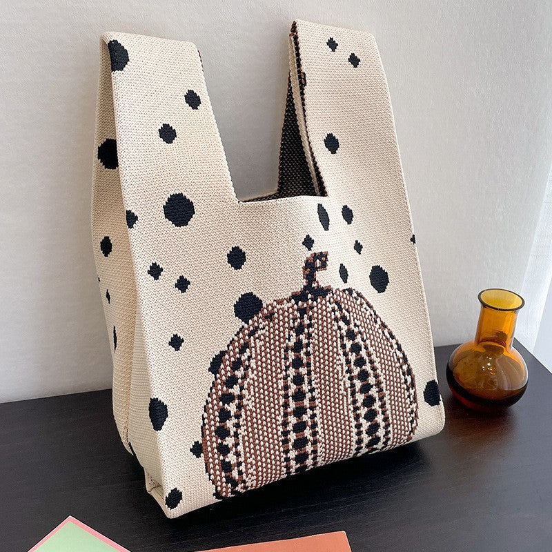 Knitted handbag