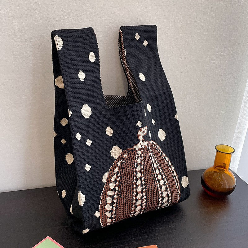 Knitted handbag