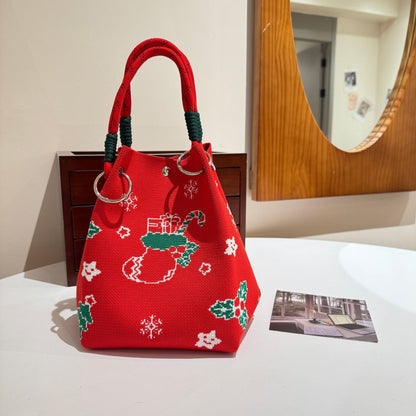 Knitted Handbag with Magnetic Buckle