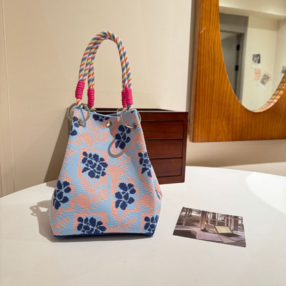 Knitted Handbag with Magnetic Buckle