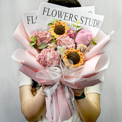 Knitted large bouquet