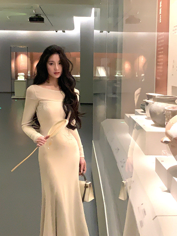 Knitted long-sleeve dress