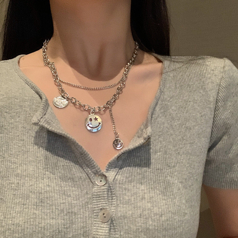 Knitted pearl necklace