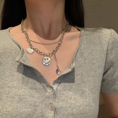 Knitted pearl necklace