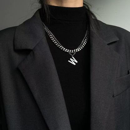 Knitted pearl necklace