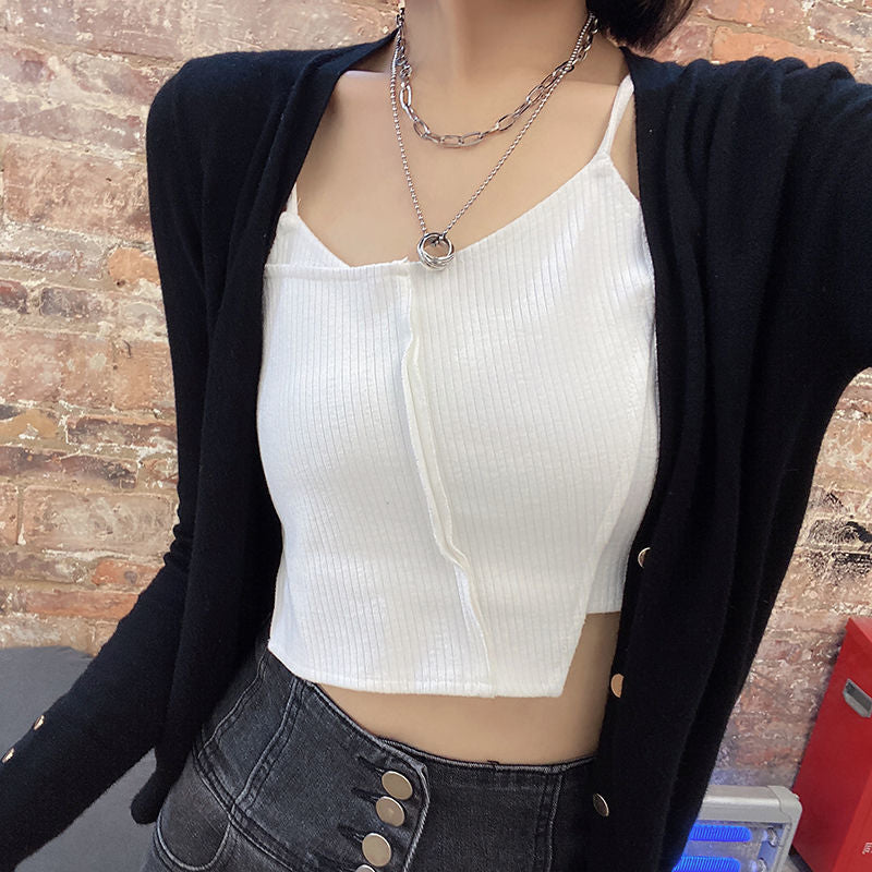 Knitted pearl necklace