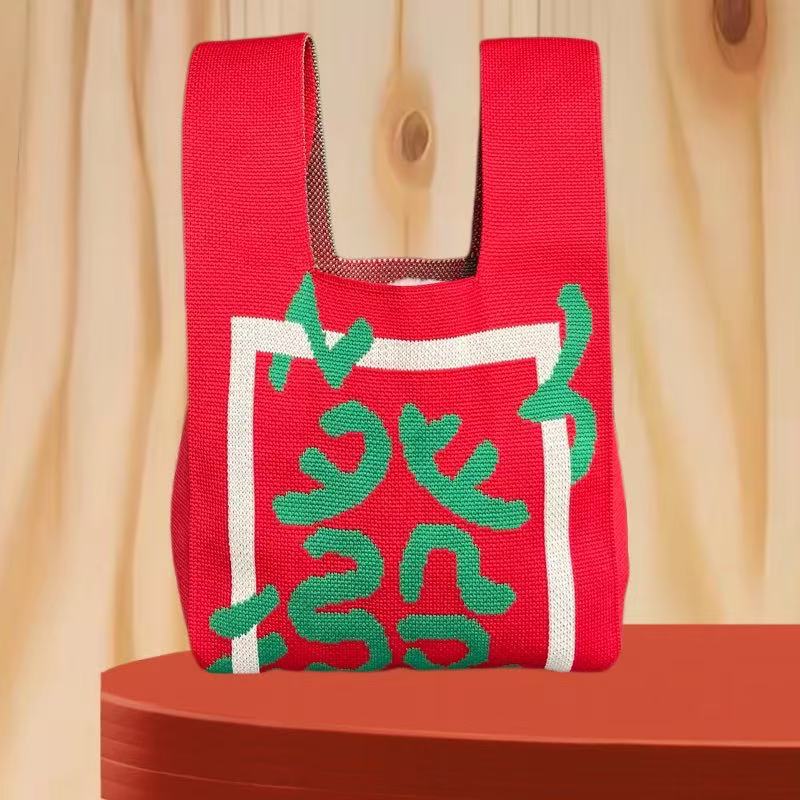 Knitted tote bag