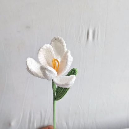 Knitted tulip wool flower