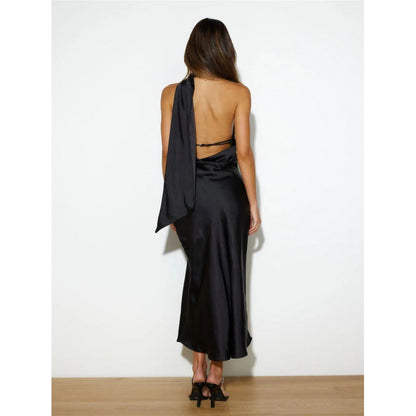 Lace-cut, backless dress with an opening