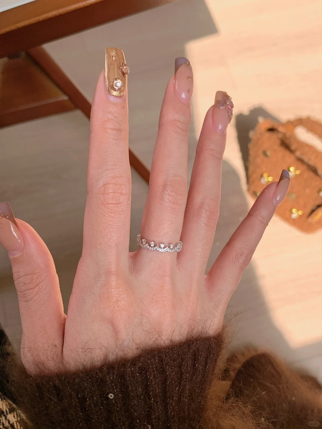 Lace garland ring