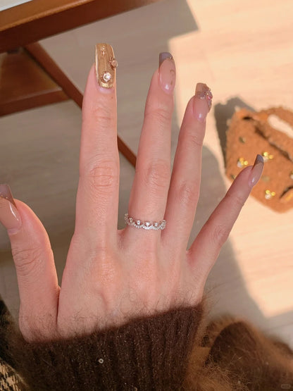 Lace garland ring
