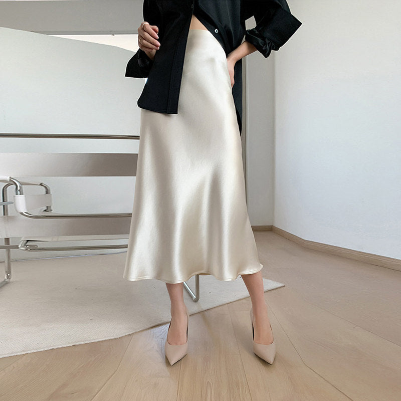 Lace half-length skirt