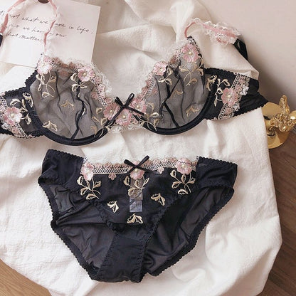 Lace lingerie set