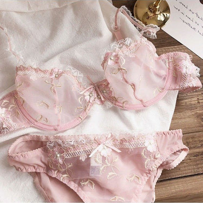 Lace lingerie set