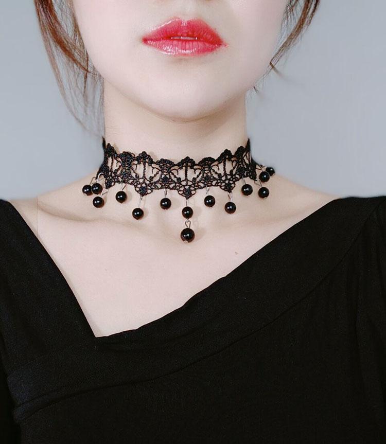 Lace Necklace