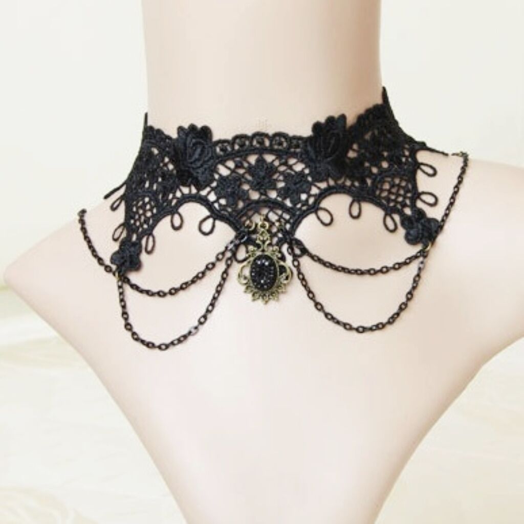 Lace Necklace