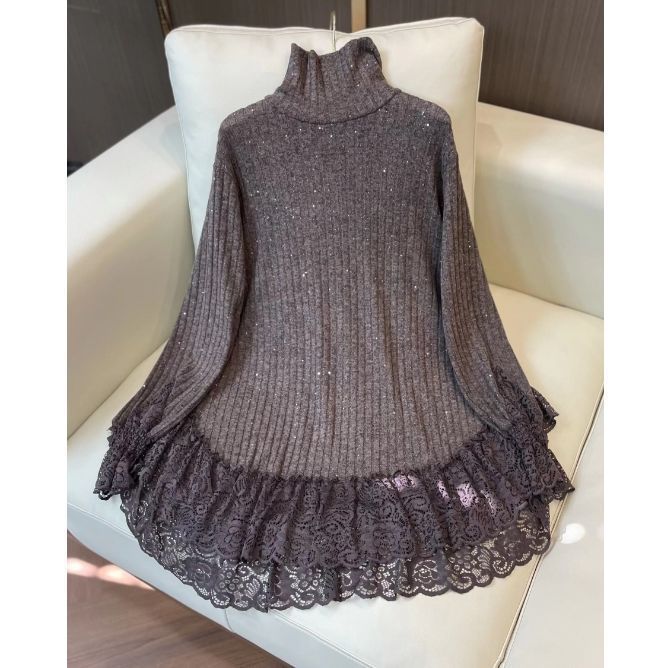 Lace patchwork base layer shirt