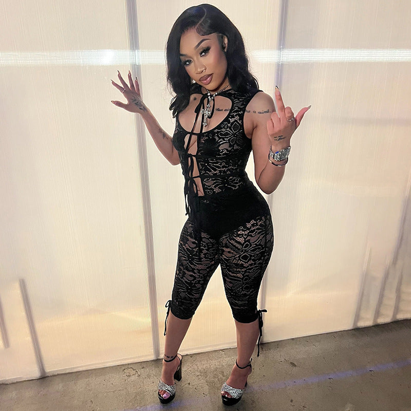 Lace Sleeveless Top and Capri Pants Set