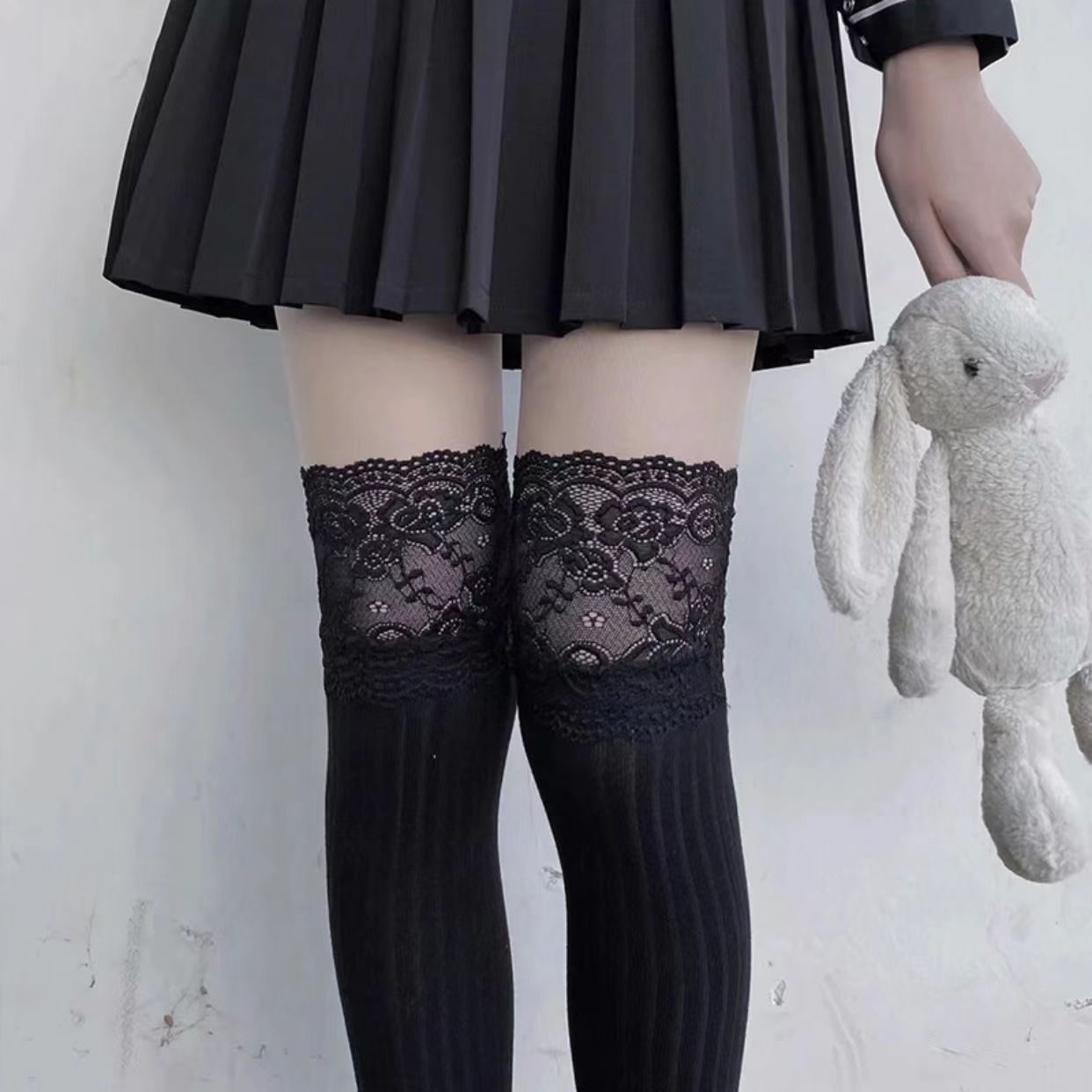 Lace socks