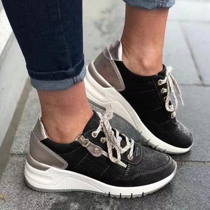 Lace-Up Sneakers with Roman Style